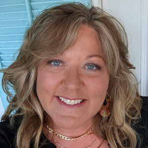 Meet your Posher, Katherine